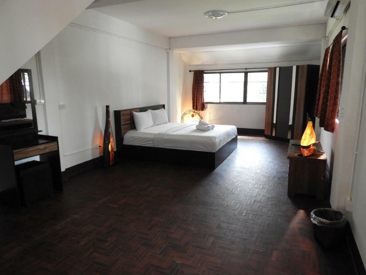 P'Lyn House Chiang Mai Exterior foto
